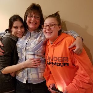 Meet your Posher, Crystal